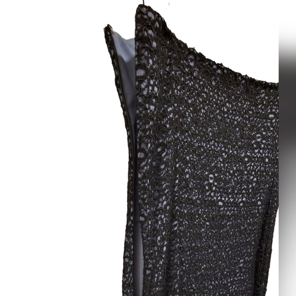 Elie Tahari Spaghetti Strap Maxi Dress - Picture 4 of 6